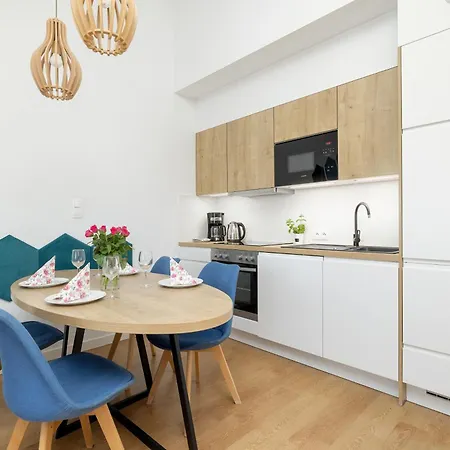 Klimatyzowany W Sarbinowie Z Silownia I Parkingiem By Renters Appartement