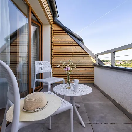 Apartment Klimatyzowany W Sarbinowie Z Silownia I Parkingiem By Renters Sarbinowo